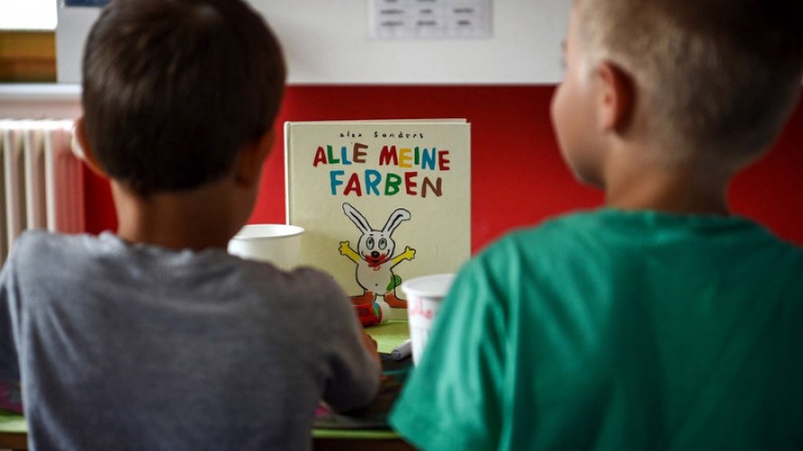 En août dernier, une centaine de Vallonniers ont intégré des classes bilingues, où la moitié des leçons est dispensée en allemand. ARCHIVES CHRISTIAN GALLEY