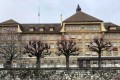 Le collège des Parcs à Neuchâtel présente des signes de vieillesse, mais pas question pour les autorités de la Commune de Neuchâtel d'accélérer le déménagement de ses occupants prévu à août 2022